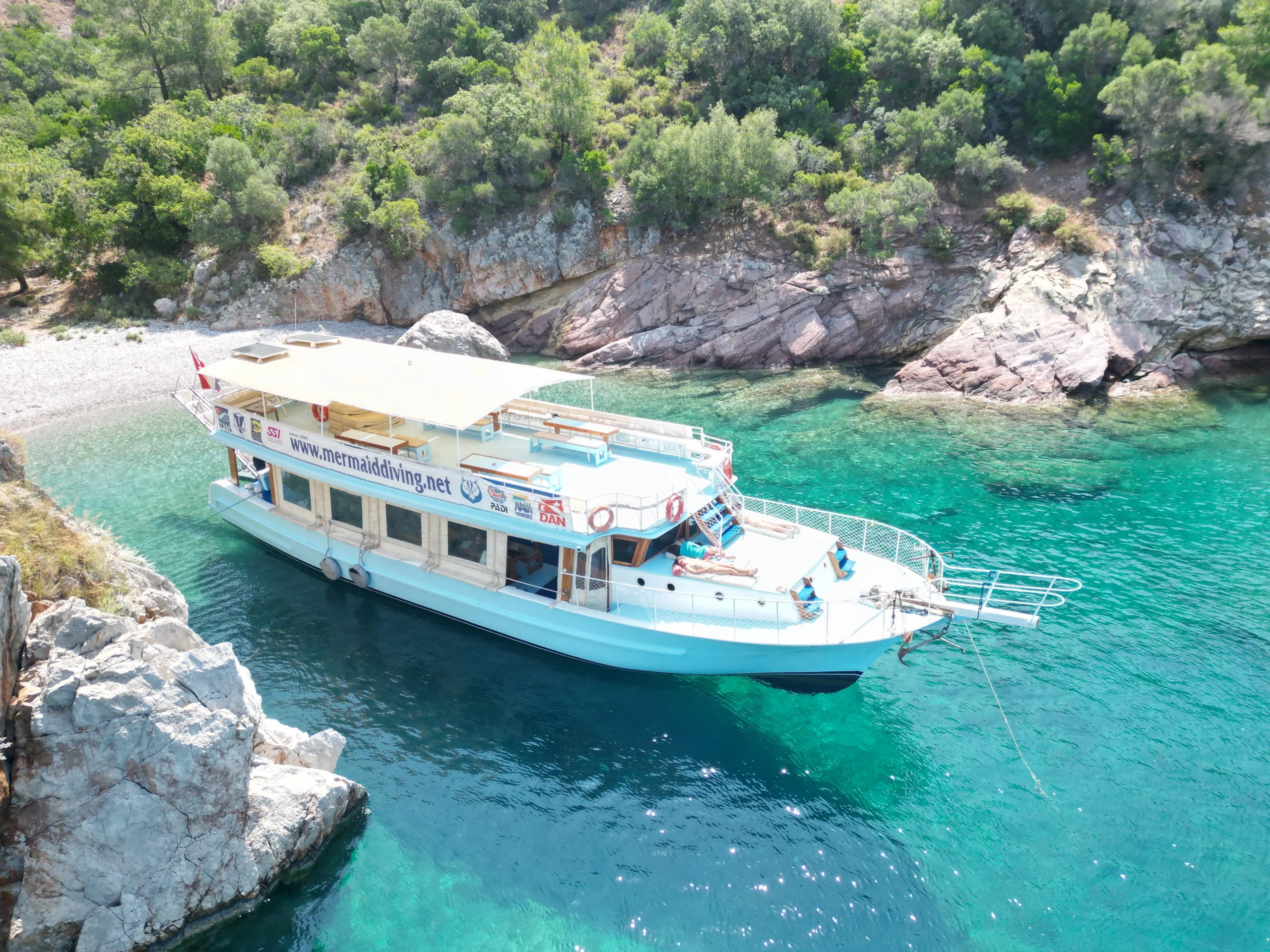 Mermaid Diving Club teknesi Fethiye koyunda